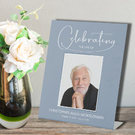 Expositor En L Celebrando la vida del funeral conmemorativo de la