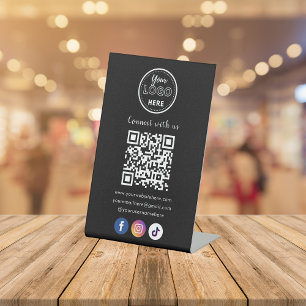 Expositor En L Código QR Conectado Con Nosotros En Instagram Tikt