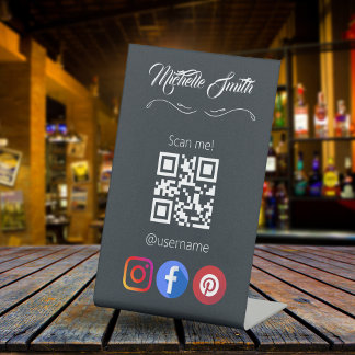 Expositor En L Código Qr de gris gris gris gris negro estético