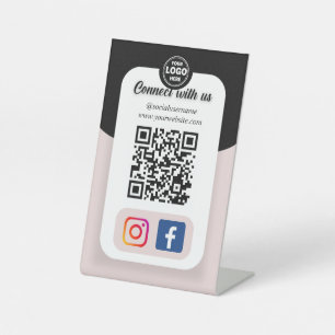 Expositor En L Código QR de Instagram en Facebook   Medios social