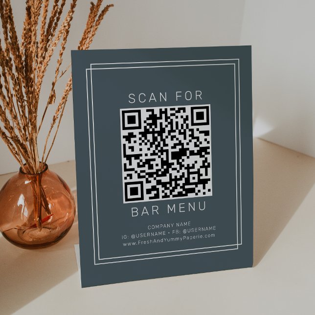 Expositor En L Código QR del menú de barra clásico de Avery azul  (AVERY Dark Navy Blue Classic Bar Menu QR Code Pedestal Sign)