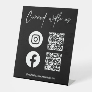 Expositor En L Código QR Los Medios Sociales Se Conectan Con Las 