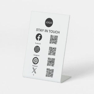 Expositor En L Código QR Medios Sociales