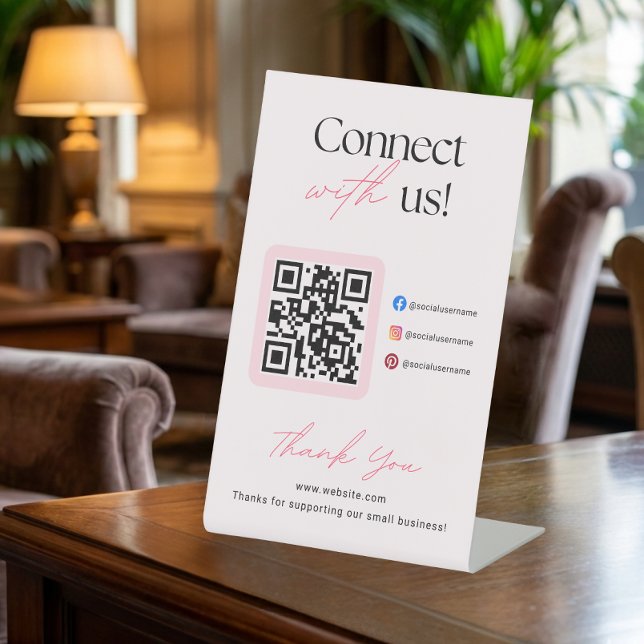 Expositor En L Connect With Us Social Media QR Code Business  (Subido por el creador)