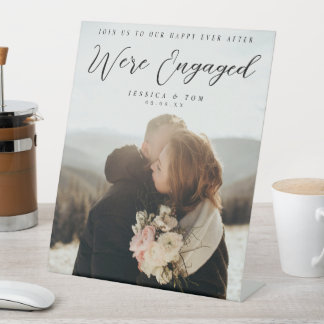 Expositor En L Couple Photo Engagement Party Pedestal Sign