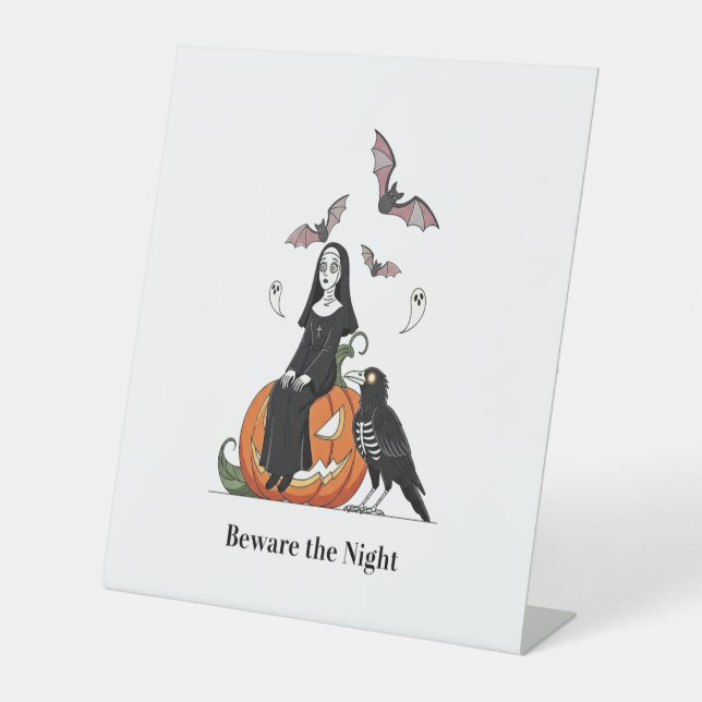 Expositor En L Cuidado con la Nun de la fantasía nocturna (Anverso)