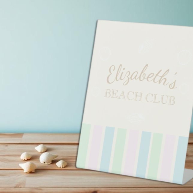 Expositor En L Cumpleaños en el Club de Playa (Subido por el creador)