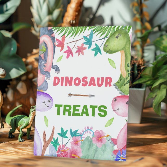 Expositor En L Cute Girl Dinosaur 1st Birthday Party Treats (Subido por el creador)