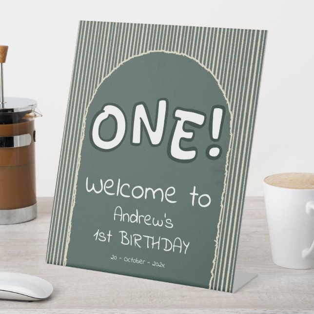Expositor En L Dark Green Stripes 1st Birthday Welcome (In Situ)