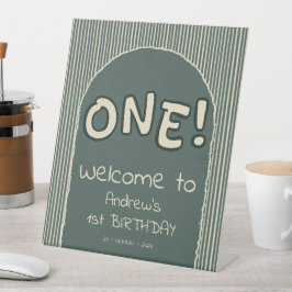 Expositor En L Dark Green Stripes 1st Birthday Welcome