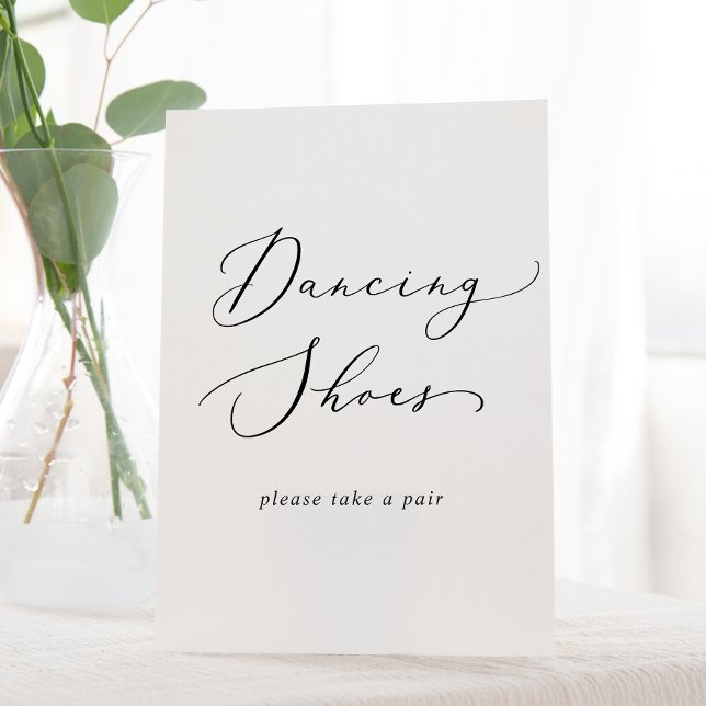 Expositor En L Delicado Boda de caligrafía negra bailando zapatos (Subido por el creador)