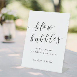 Expositor En L Despedida de Boda con Burbujas de Caligrafía Moder