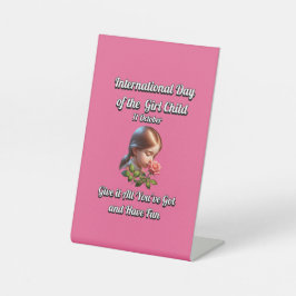 Expositor En L Día Internacional del Chica. Diversión