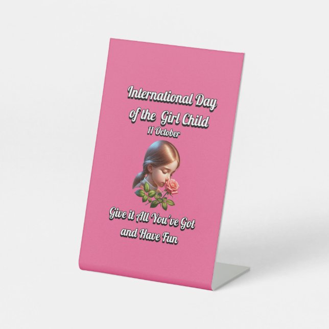 Expositor En L Día Internacional del Chica. Diversión (Anverso)