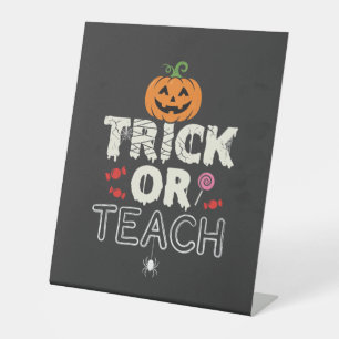 Expositor En L Diseño de profesor de Halloween Truco o Enseña (2)