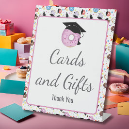 Expositor En L Donuts y grados de graduación construyen su propio