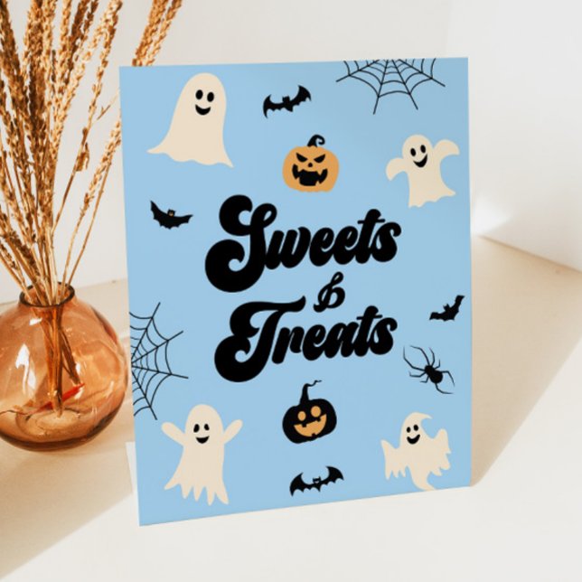 Expositor En L Dulces y trajes espeluznantes de Halloween azules (Subido por el creador)