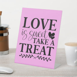 Expositor En L El Amor Es Dulce Toma Un Regalo