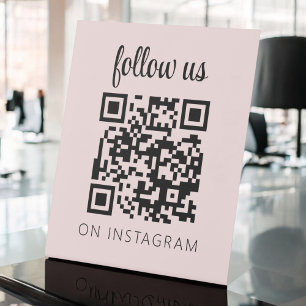 Expositor En L El código QR Minimalista rosa nos sigue en Instagr