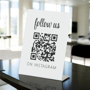 Expositor En L El código QR Minimalista rosa nos sigue en Instagr