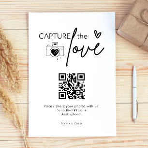 Expositor En L El guión moderno captura el código QR de amor