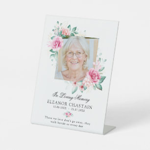 Expositor En L Elegante Floral De Recuerdo Foto Funeral Memorial