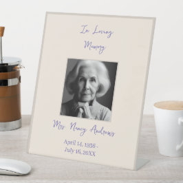 Expositor En L En el recuerdo elegante del funeral de amor