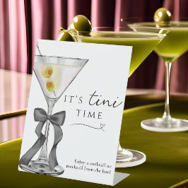 Expositor En L Es el Tini Time Dirty Martini Cocktail Bar