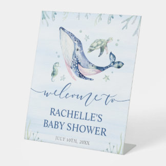 Expositor En L Es la bienvenida de Baby Shower de un niño bajo el