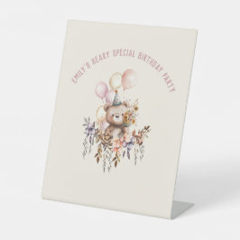 Expositor En L Es una tabla de cumpleaños feliz especial de Beary