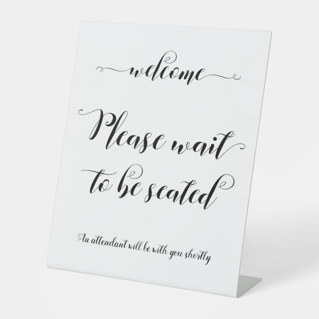 Expositor En L Espere A Que Se Le Asiente El Signo De Bienvenida (Anverso)