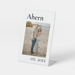 Expositor En L Est. Newlyweds