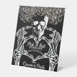 Expositor En L Eterna elegancia escoge un asiento