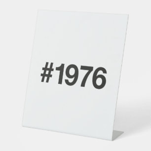 Expositor En L Etiqueta de 1976: 49 años aniversario de cumpleaño