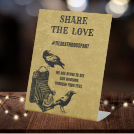 Expositor En L Etiqueta de bodas vintage góticas comparte amor