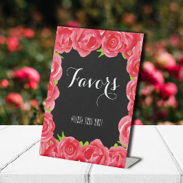 Expositor En L Favorece a Red Roses Derby Fiesta