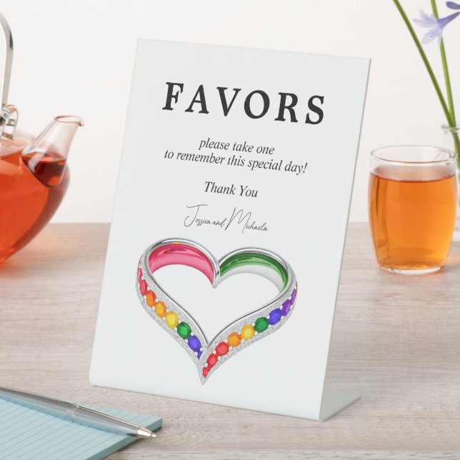 Expositor En L 🌈 Favoritos Entrelazados en Orgullo  (In Situ)