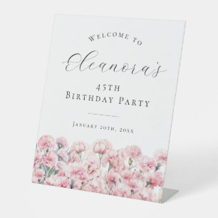 Expositor En L Fiesta de cumpleaños número 45 Flores de bienvenid