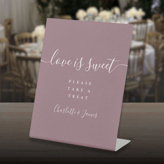 Expositor En L Firma Mauve Script Amor Es Dulce Favor (Mauve Signature Script Love Is Sweet Favor Pedestal Sign)