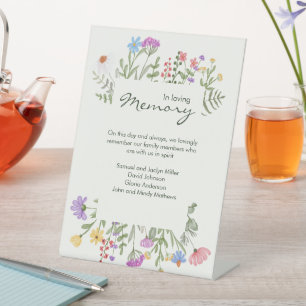 Expositor En L Flor silvestre rusa moderna en Boda de Memoriam