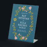 Expositor En L Floral Wreath Bat Mitzvah Personalizado dibujado a<br><div class="desc">¡Cartel perfecto para anunciar un bar mitzvah, bat mitzvah u otra celebración judía! ¡La mano hizo arte para ti! ¡TODO PERSONALIZABLE! Haga clic en "Personalizar" para editar el texto. Haga clic en "editar usando la herramienta de diseño" para ajustar las fuentes, colores y colocaciones. ¡GRACIAS POR APOYAR A LOS ARTISTAS...</div>