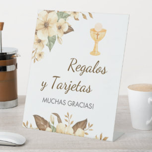 Expositor En L Flores amarillas en la primera comunión española
