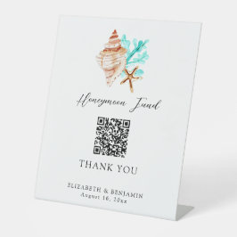 Expositor En L Fondo de Luna de Miel Código QR Boda Costera Elega