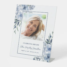 Expositor En L Fotografía de la Celebración del Servicio Memorial