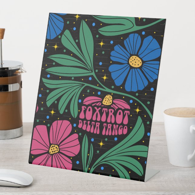 Expositor En L Foxtrot Delta Tango Flower Boho (In Situ)