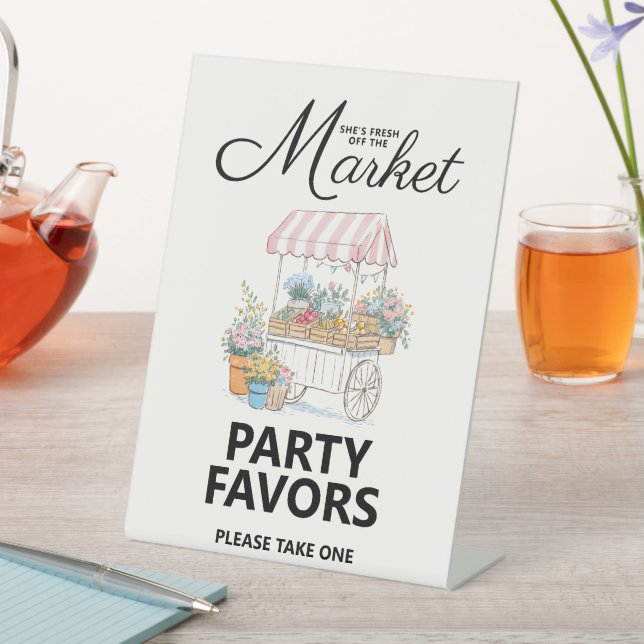 Expositor En L Fresh Off The Market Bridal Shower Tabletop Sign (In Situ)