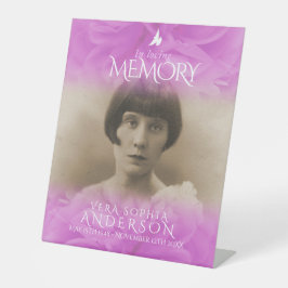 Expositor En L Funeral en la memoria amorosa rosa rosa morado