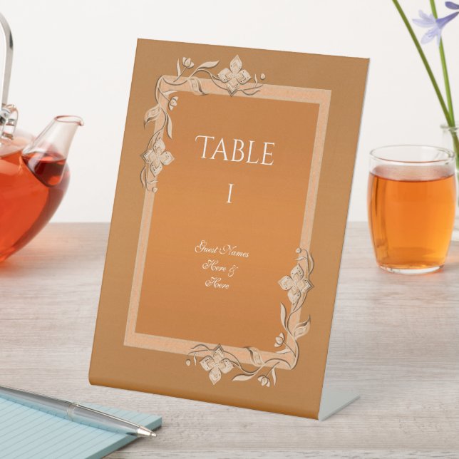 Expositor En L Gema de cobre y sétimo aniversario de Boda Purpuri (In Situ)