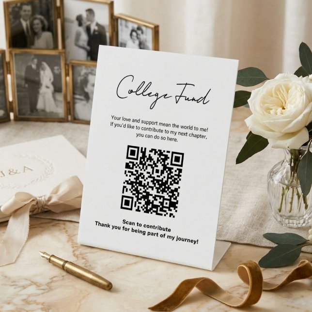 Expositor En L Graduation College Fund QR Code Minimalist (Subido por el creador)