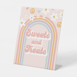 Expositor En L Groovy Rainbow Birthday Sweets and Trates Rótulo